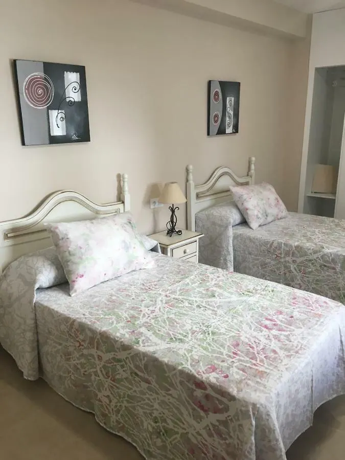 Apartamentos Hela Arjona Apartment