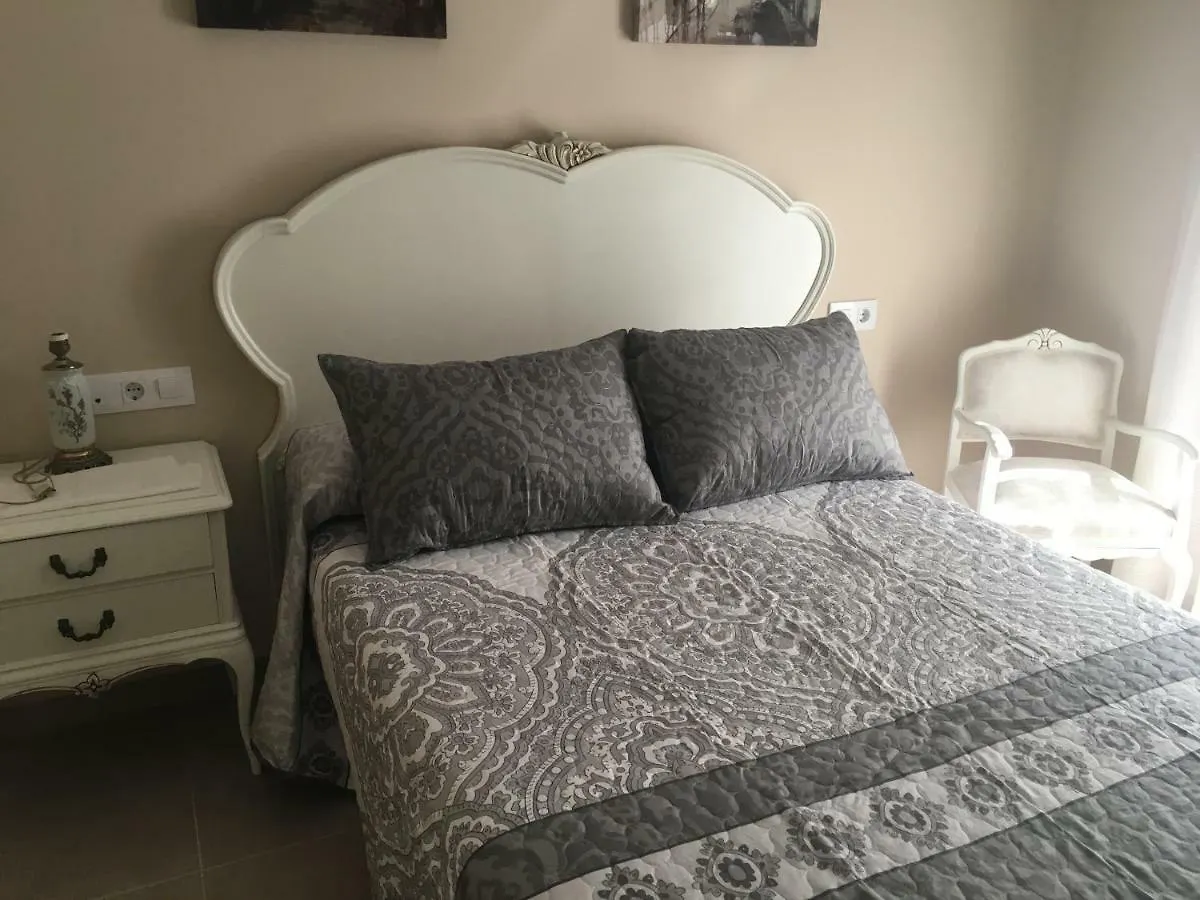 Apartament Apartamentos Hela Arjona
